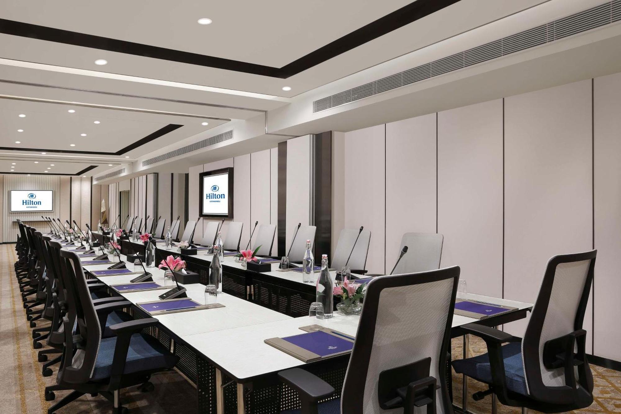 Hotel Hilton Katmandu Zewnętrze zdjęcie